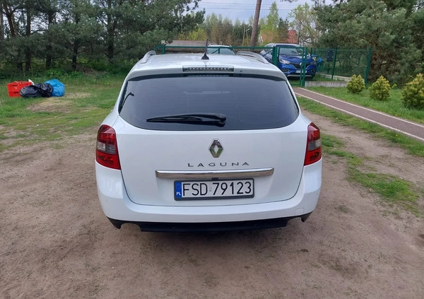 Renault Laguna cena 29800 przebieg: 132154, rok produkcji 2012 z Drezdenko małe 466